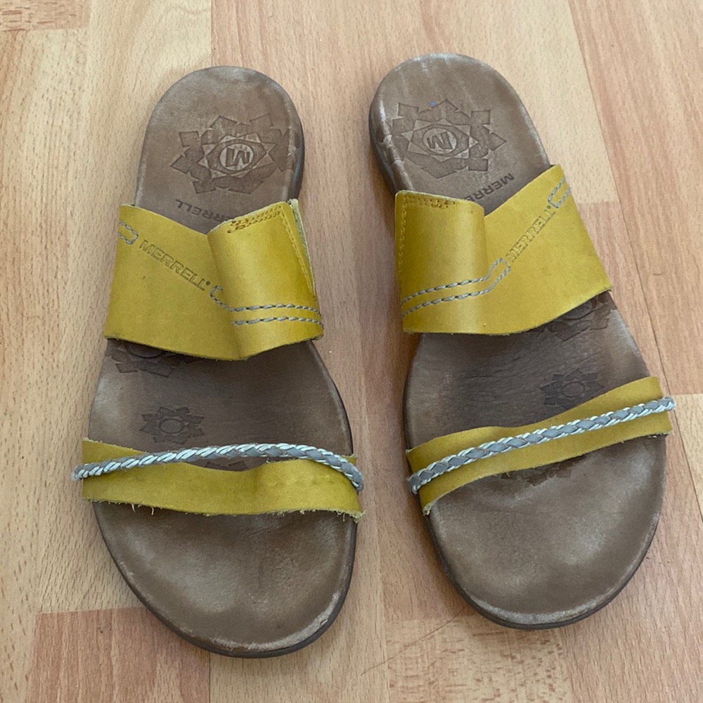 Merrel slip on size 10